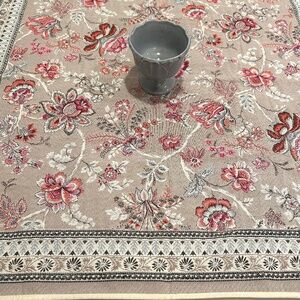 French Provencal Tissus Toselli Jacquard Woven Tablecloth Pink Floral 32” square